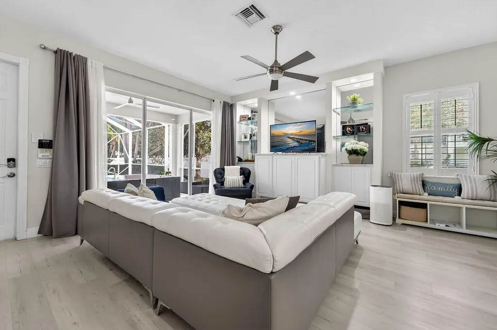102 Bonaire Lane Jupiter FL 33458