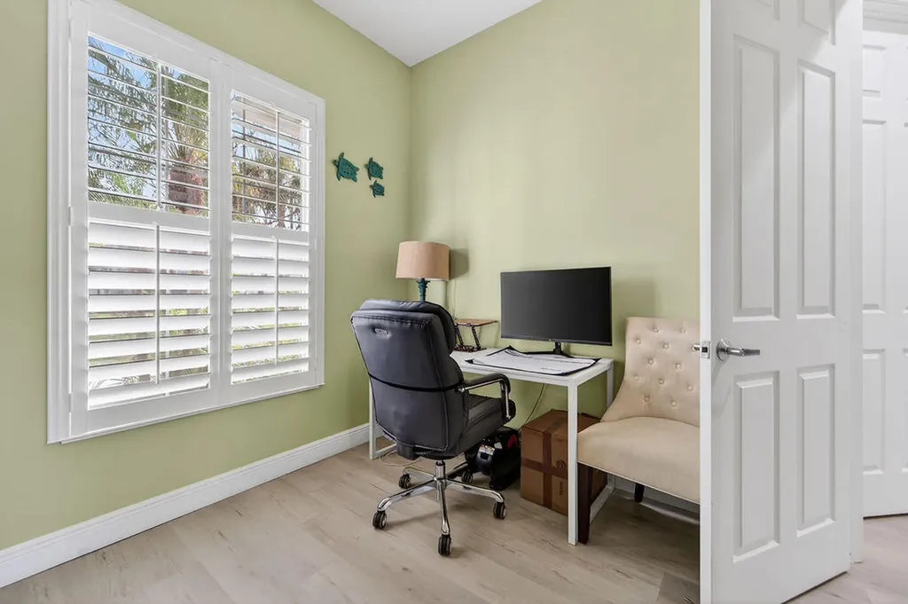 102 Bonaire Lane Jupiter FL 33458