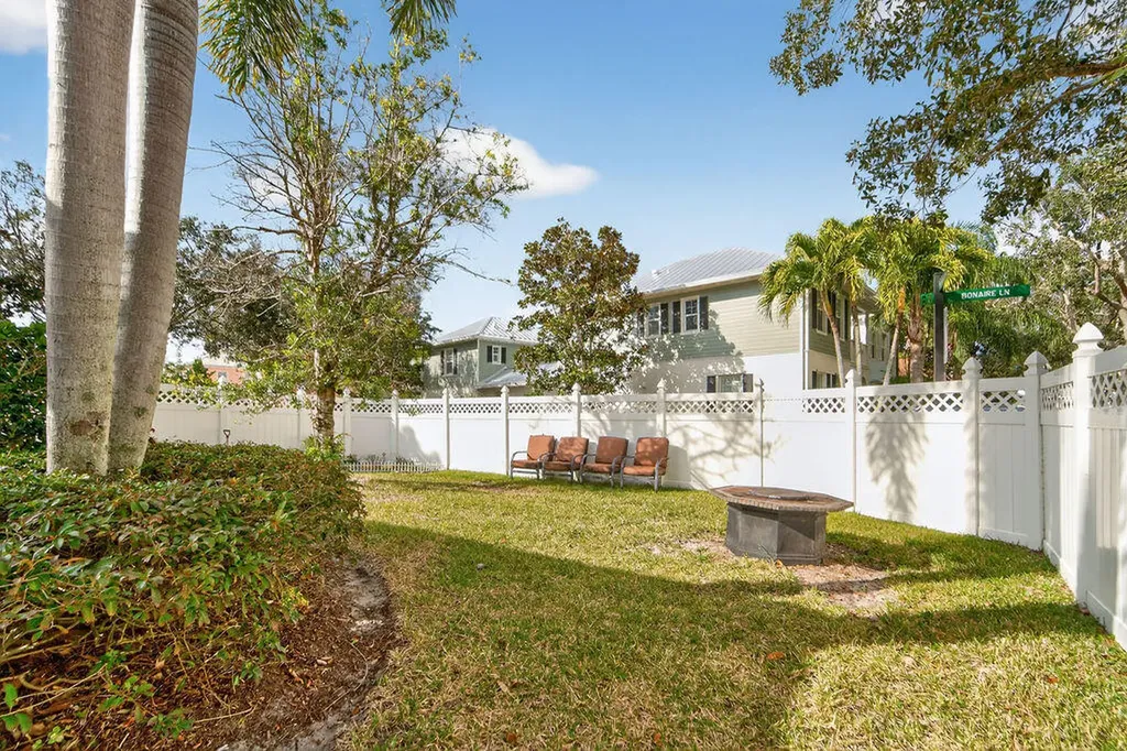 102 Bonaire Lane Jupiter FL 33458