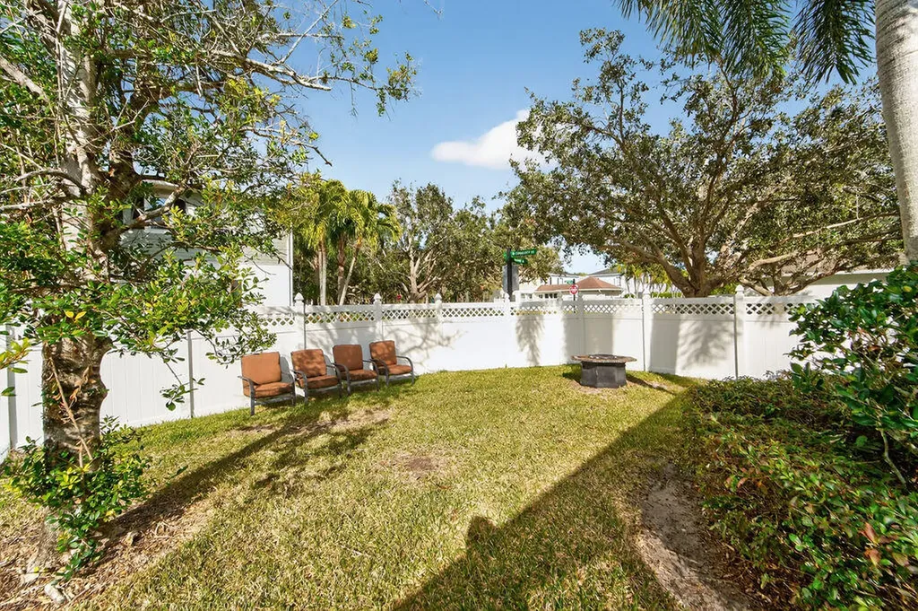 102 Bonaire Lane Jupiter FL 33458