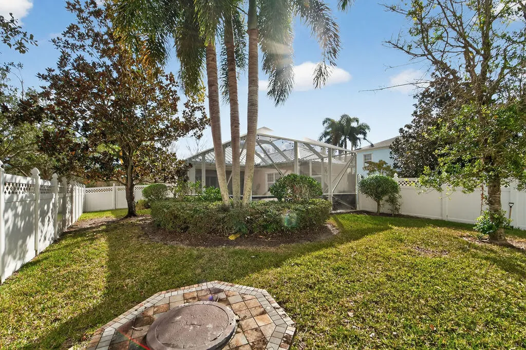 102 Bonaire Lane Jupiter FL 33458