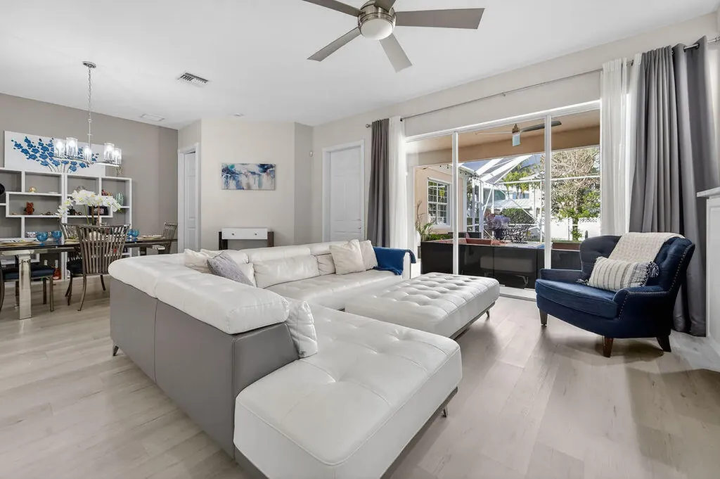 102 Bonaire Lane Jupiter FL 33458