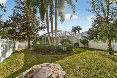 102 Bonaire Lane Jupiter FL 33458
