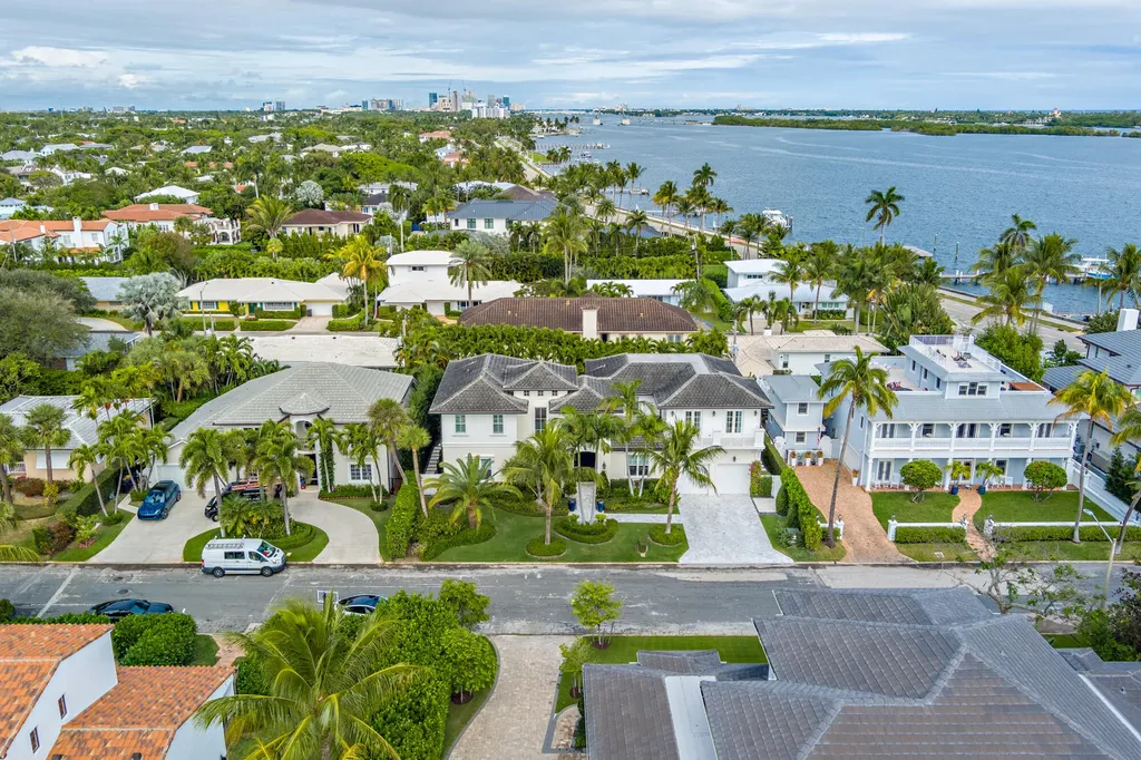129 Santa Lucia Drive West Palm Beach FL 33405