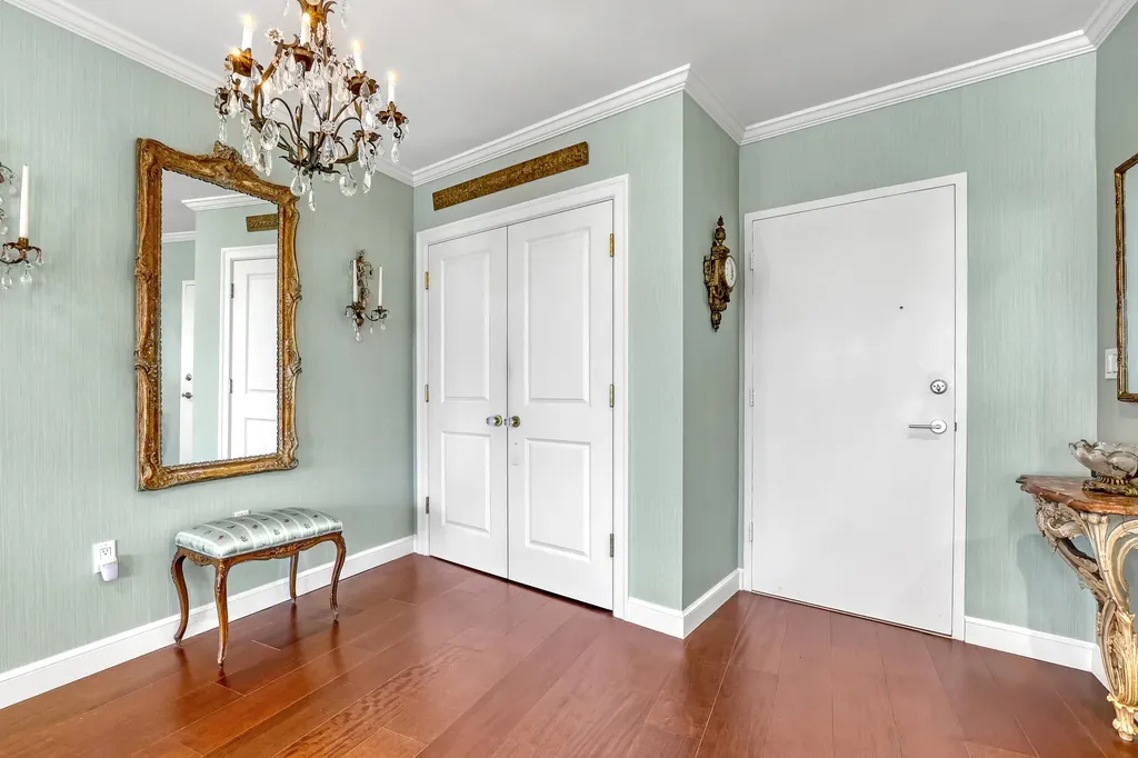 44 Cocoanut Row Palm Beach FL 33480