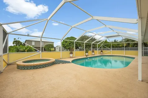 1402 SW Doe Court Port St Lucie FL 34953