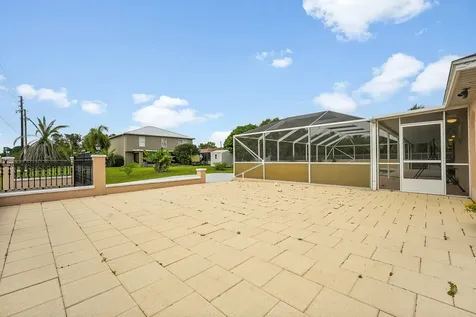 1402 SW Doe Court Port St Lucie FL 34953