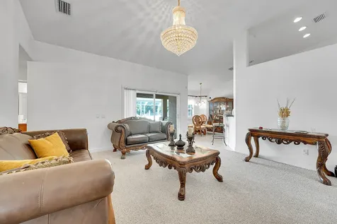 1402 SW Doe Court Port St Lucie FL 34953