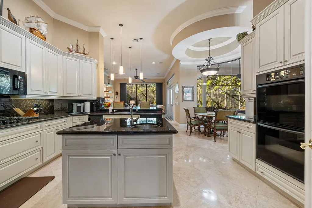 10710 Versailles Boulevard Wellington FL 33449