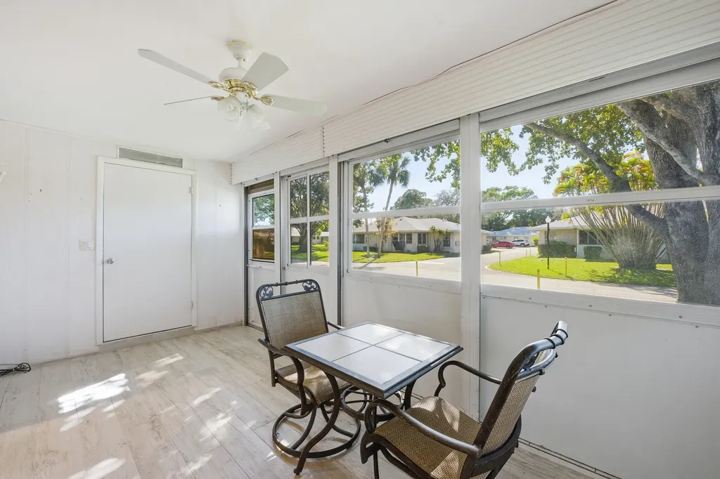 461 Holyoke Lane Lake Worth FL 33467