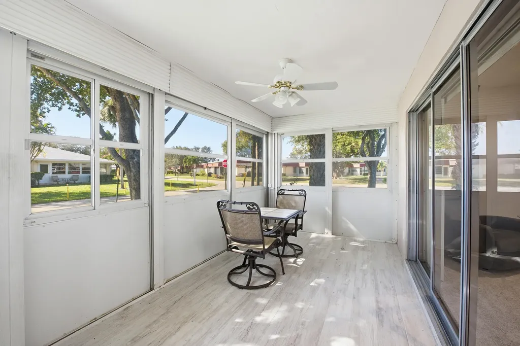 461 Holyoke Lane Lake Worth FL 33467