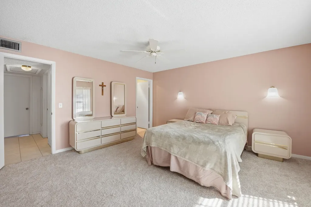 461 Holyoke Lane Lake Worth FL 33467