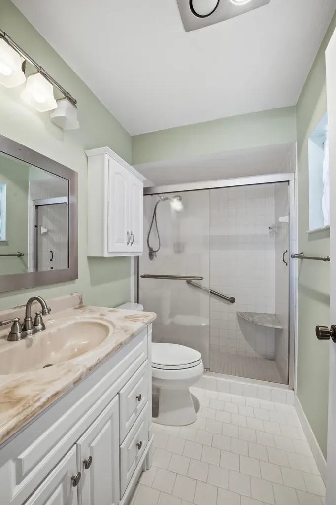 461 Holyoke Lane Lake Worth FL 33467