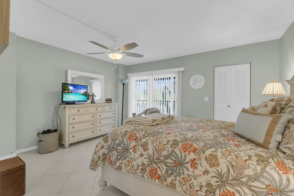 7185 Huntington Lane Delray Beach FL 33446