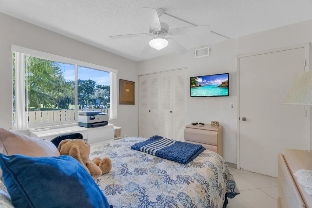 7185 Huntington Lane Delray Beach FL 33446