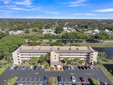7185 Huntington Lane Delray Beach FL 33446