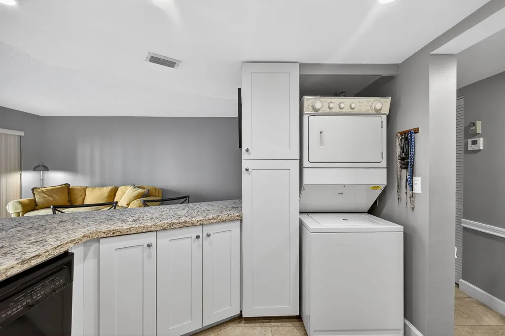 1605 S Us Highway 1 Jupiter FL 33477