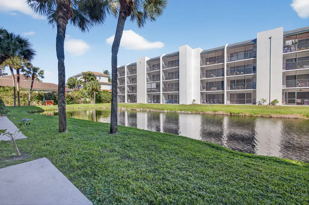 1605 S Us Highway 1 Jupiter FL 33477