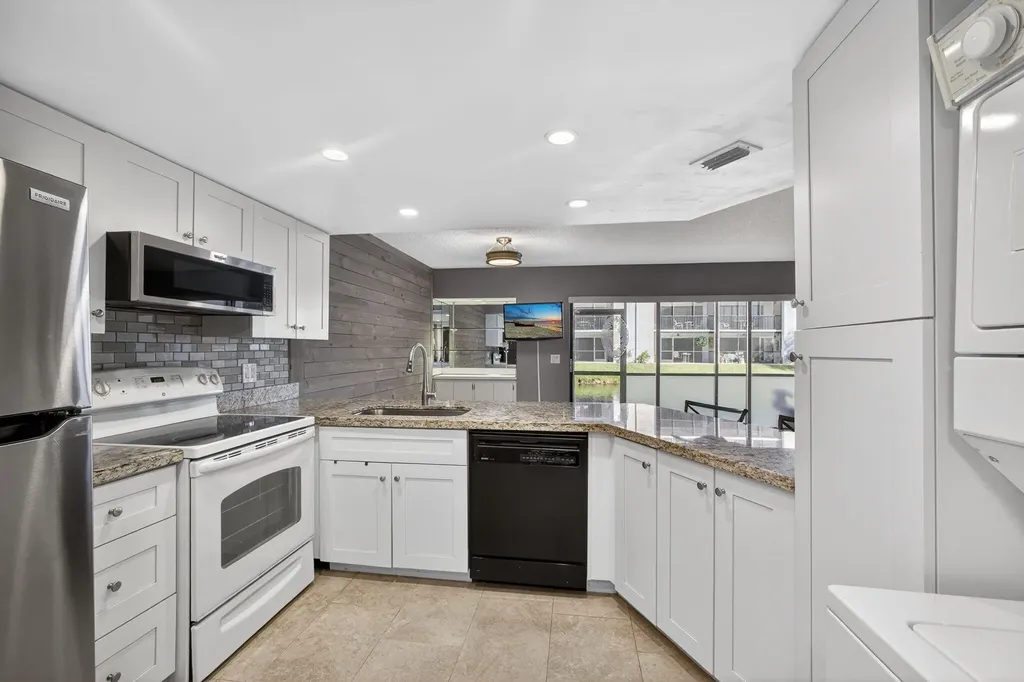 1605 S Us Highway 1 Jupiter FL 33477