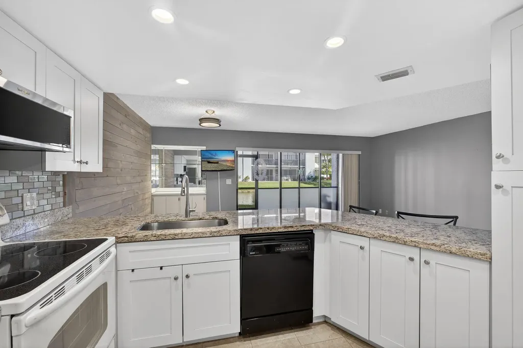 1605 S Us Highway 1 Jupiter FL 33477