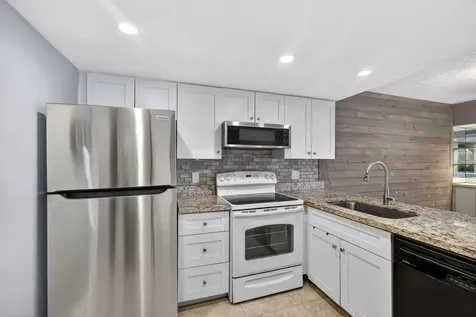 1605 S Us Highway 1 Jupiter FL 33477