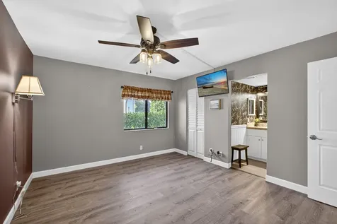 1605 S Us Highway 1 Jupiter FL 33477