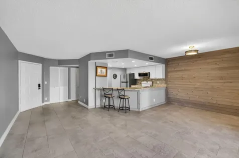 1605 S Us Highway 1 Jupiter FL 33477