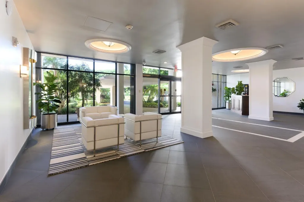 2400 Presidential Way West Palm Beach FL 33401