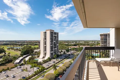 2400 Presidential Way West Palm Beach FL 33401