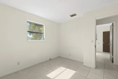 110 SW 12th Avenue South Bay FL 33493
