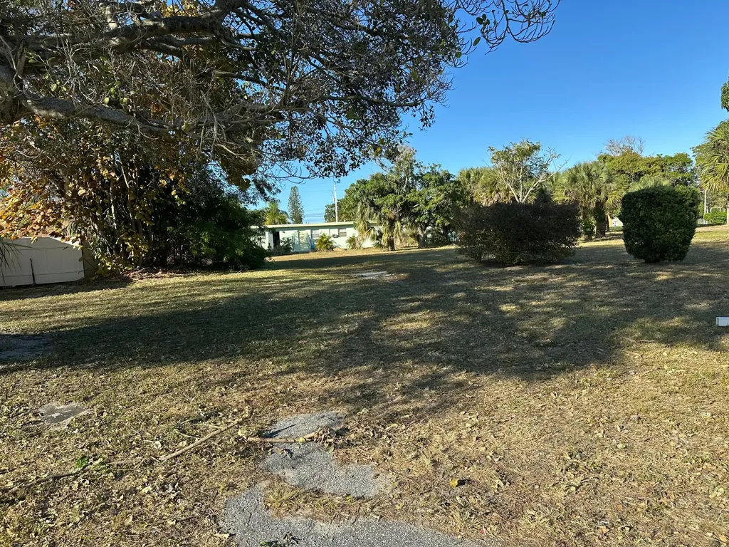221 NE 9th Avenue Boynton Beach FL 33435