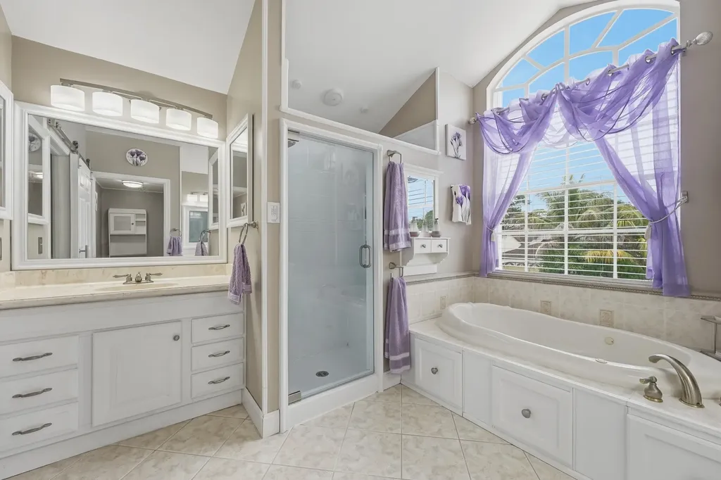 2805 Foxhall Drive E West Palm Beach FL 33417