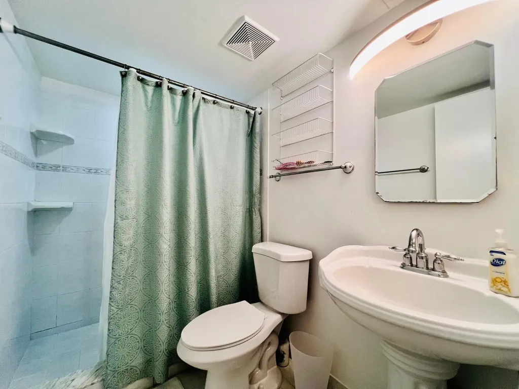 150 Lake Meryl Drive West Palm Beach FL 33411