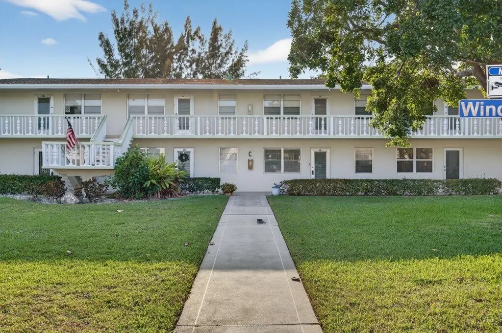 56 Windsor C West Palm Beach FL 33417