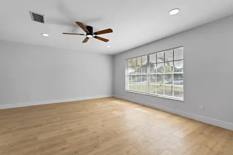 5950 24th Street Vero Beach FL 32966