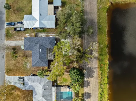 5950 24th Street Vero Beach FL 32966