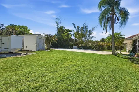 1100 Fleetwood Lane Fort Pierce FL 34982