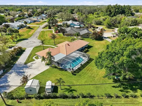 1100 Fleetwood Lane Fort Pierce FL 34982