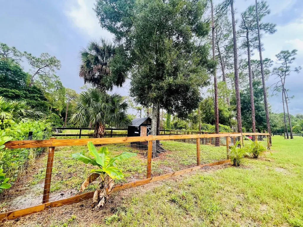 17225 78th Road N Loxahatchee FL 33470