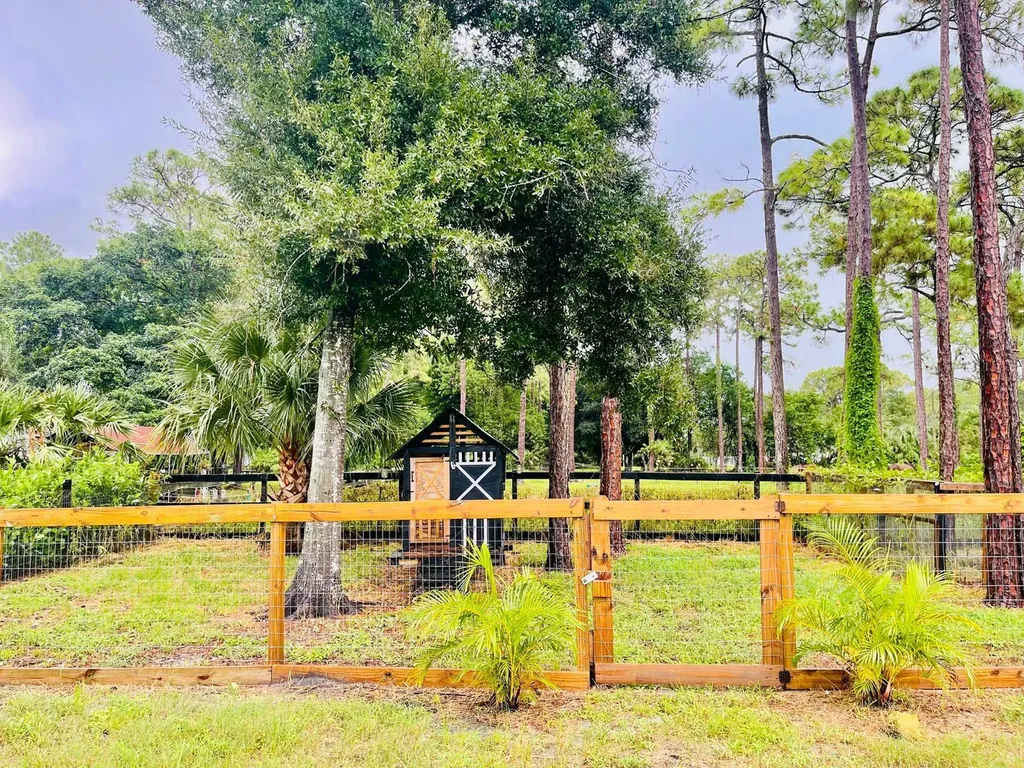 17225 78th Road N Loxahatchee FL 33470