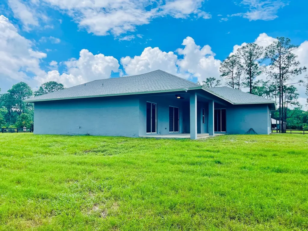17225 78th Road N Loxahatchee FL 33470