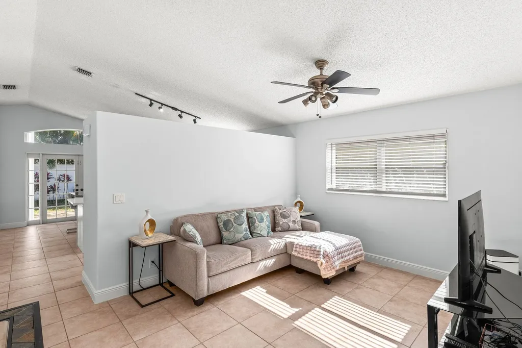 6680 Green Island Circle Lake Worth FL 33463