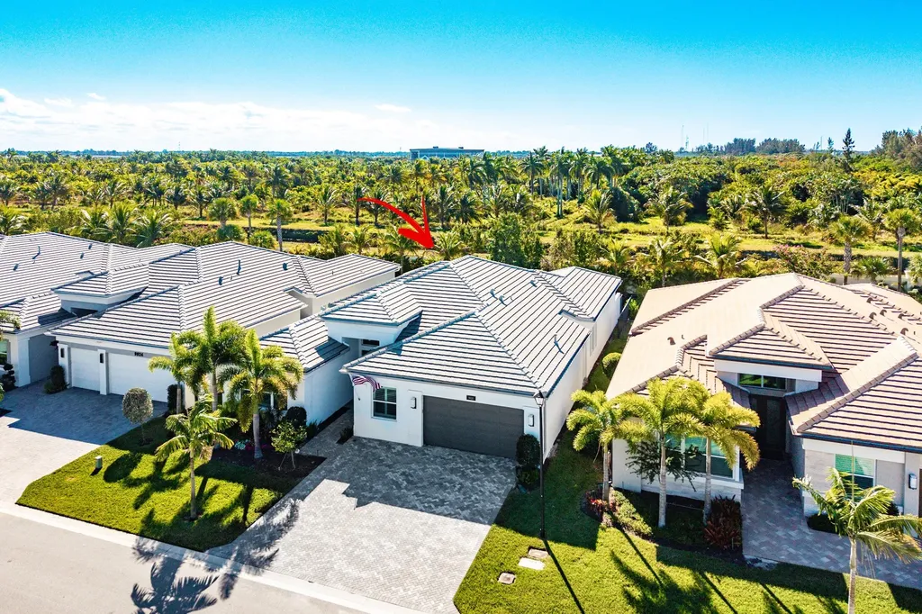 9930 Pecorino Isle Boynton Beach FL 33473