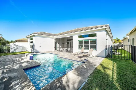 9930 Pecorino Isle Boynton Beach FL 33473
