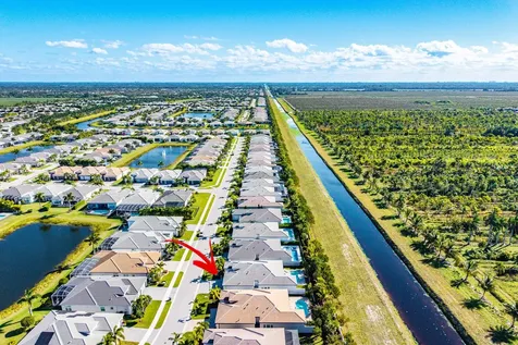 9930 Pecorino Isle Boynton Beach FL 33473