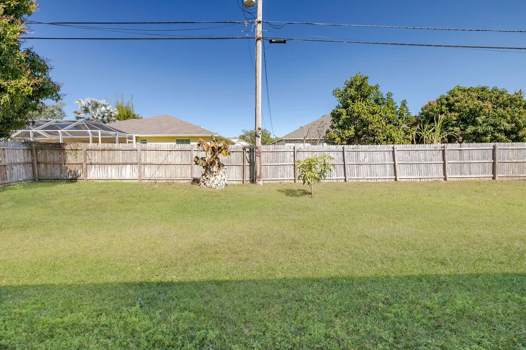 1585 SW Merchant Lane Port St Lucie FL 34953