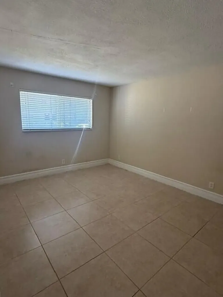 2900 SW 22nd Avenue Delray Beach FL 33445