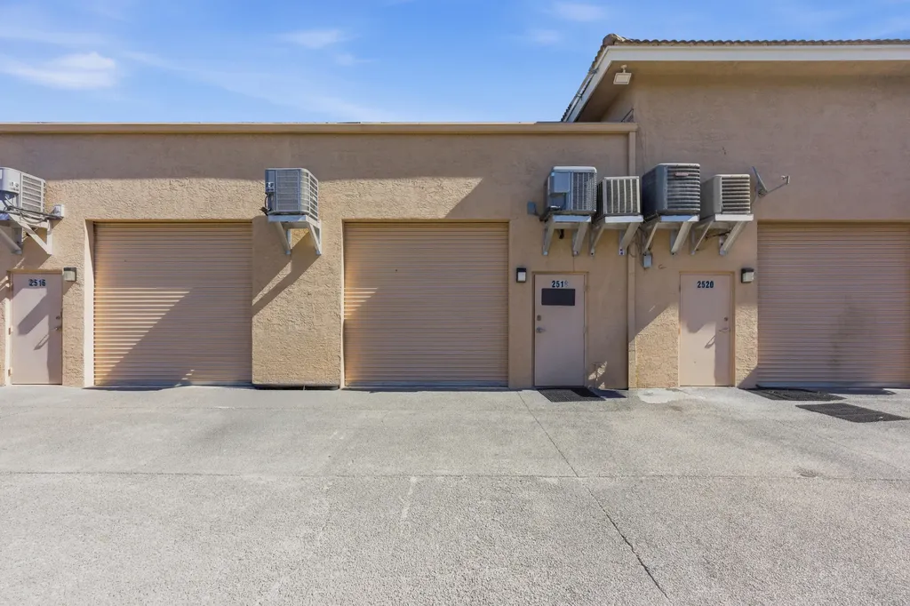 2518 SE Willoughby Boulevard Stuart FL 34994