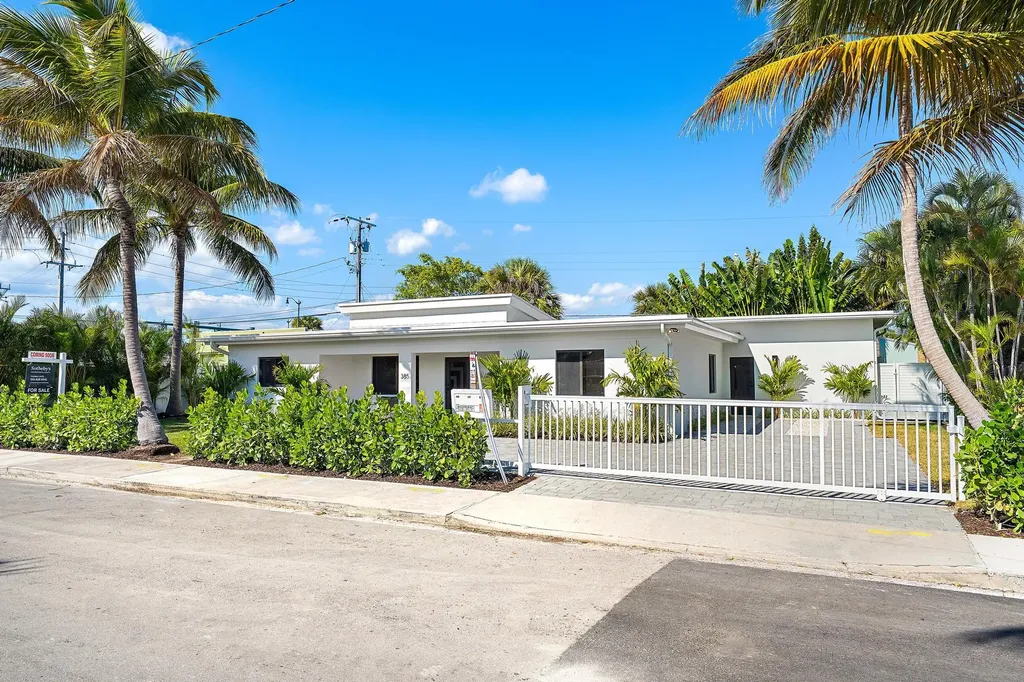 385 Linda Lane West Palm Beach FL 33405