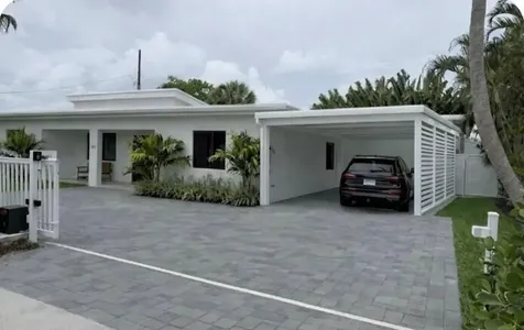 385 Linda Lane West Palm Beach FL 33405